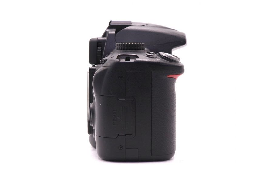Фотоаппарат Nikon D5000 body (пробег 9710 кадров)