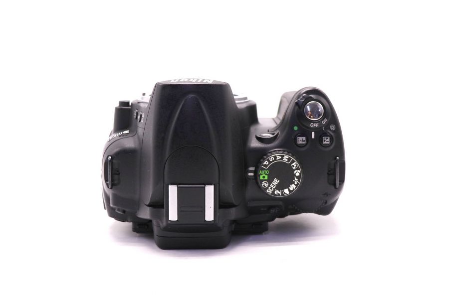 Фотоаппарат Nikon D5000 body (пробег 9710 кадров)