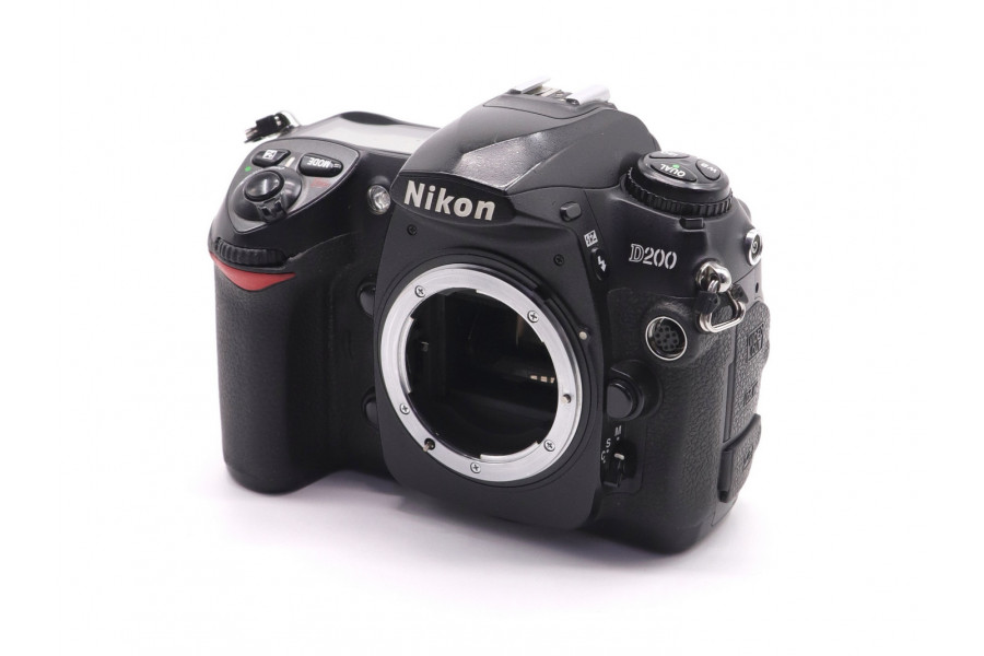 Камера Nikon D200 body (пробег 111755 кадров)