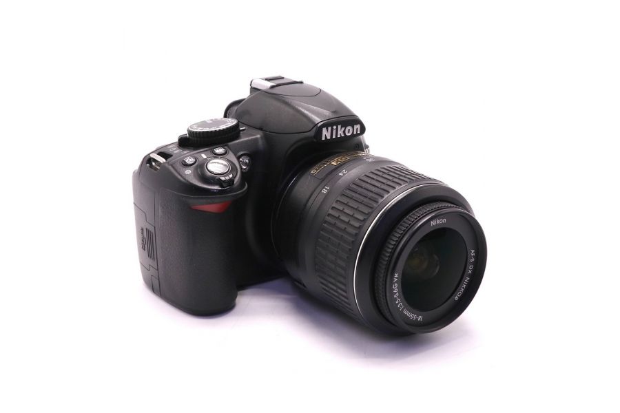 Nikon D3100 kit (пробег 24610 кадров)