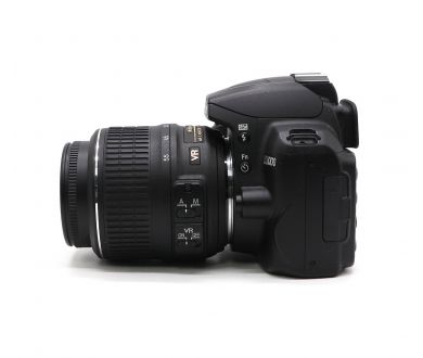 Фотокамера Nikon D3000 kit (пробег 9340 кадров)