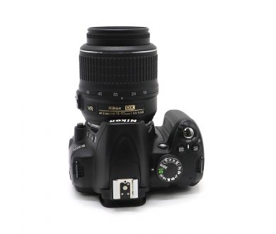 Фотокамера Nikon D3000 kit (пробег 9340 кадров)