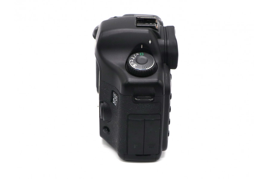 Зеркальный фотоаппарат Canon EOS 5D body