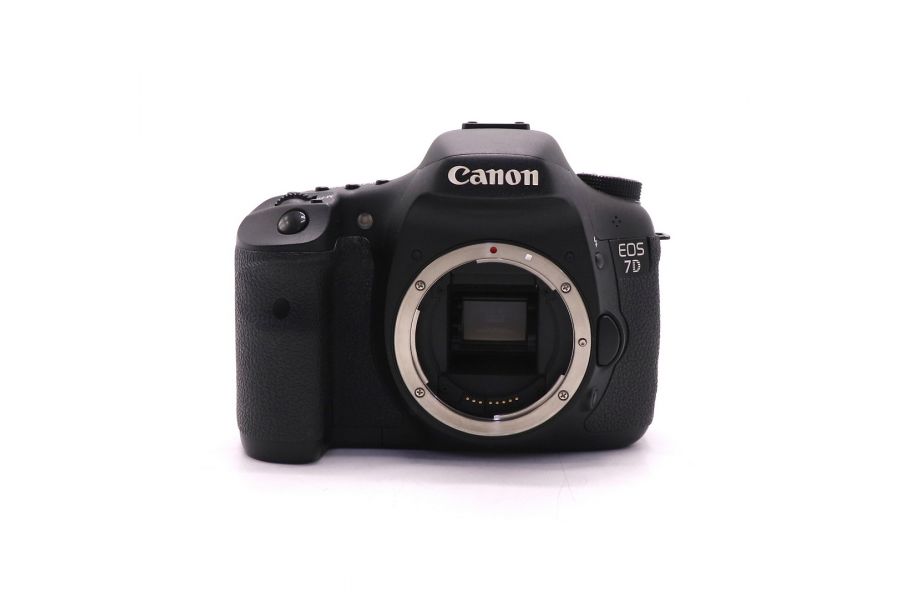 Фотокамера Canon EOS 7D body (пробег 31005 кадров)