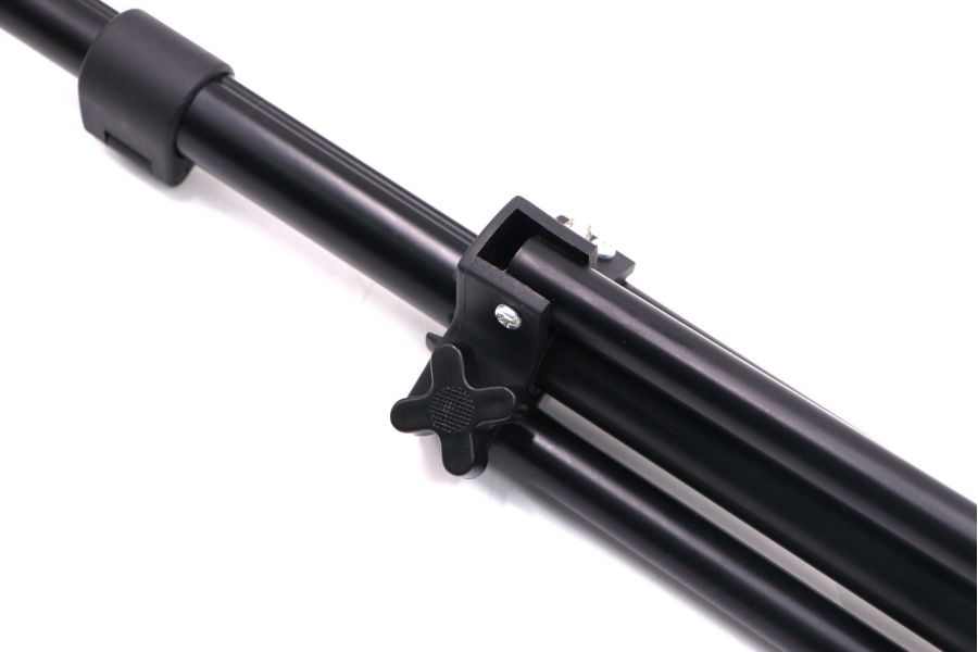 Для фиксации фотооборудования Стойка Grifon-2000