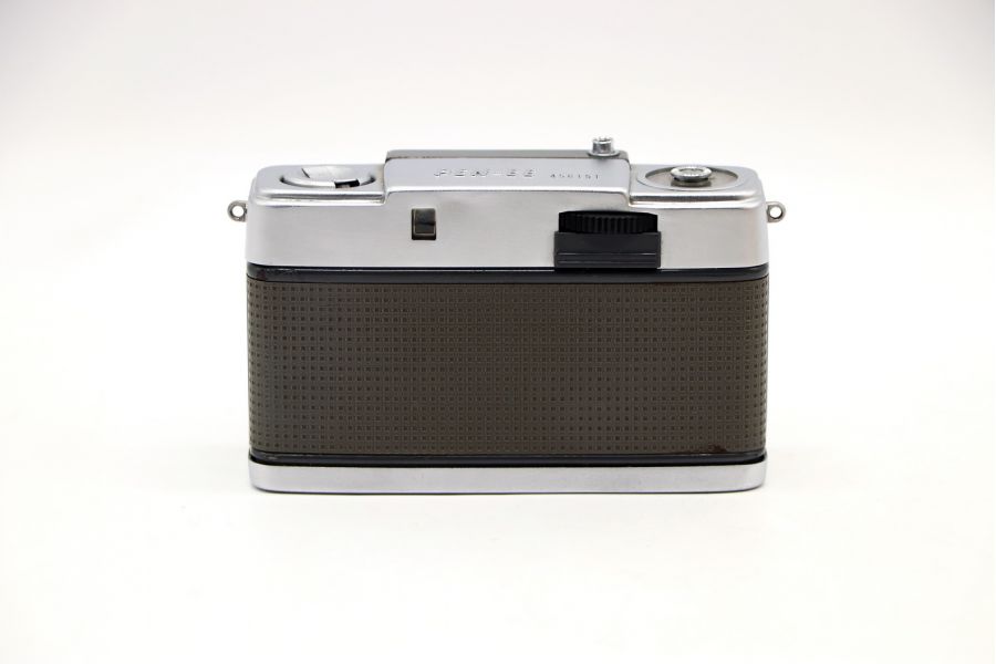 Пленочный фотоаппарат Olympus Pen EES