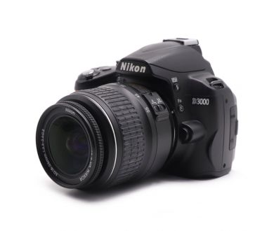 Камера Nikon D3000 kit (пробег 13160 кадров)