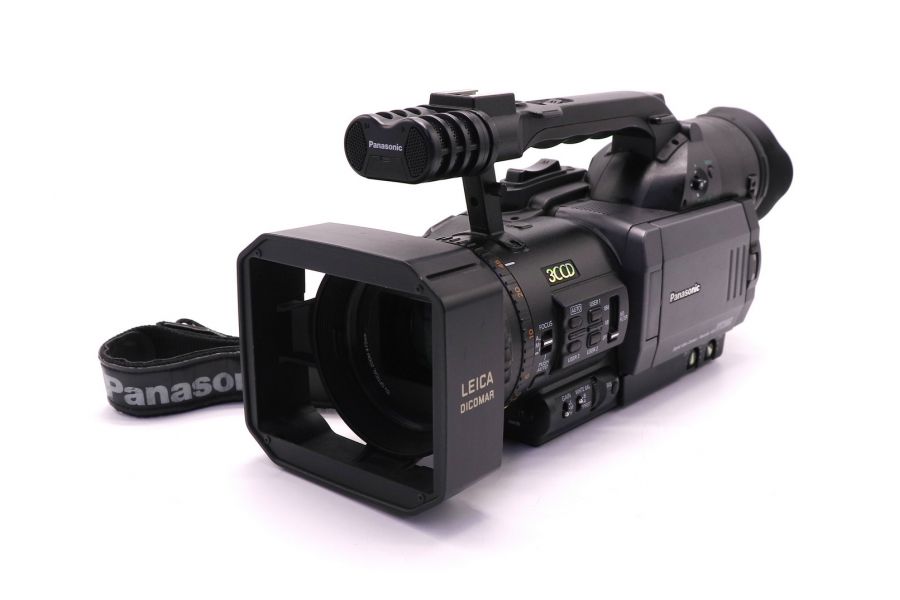 Видеокамера профессиональная Panasonic AG-DVX100B
