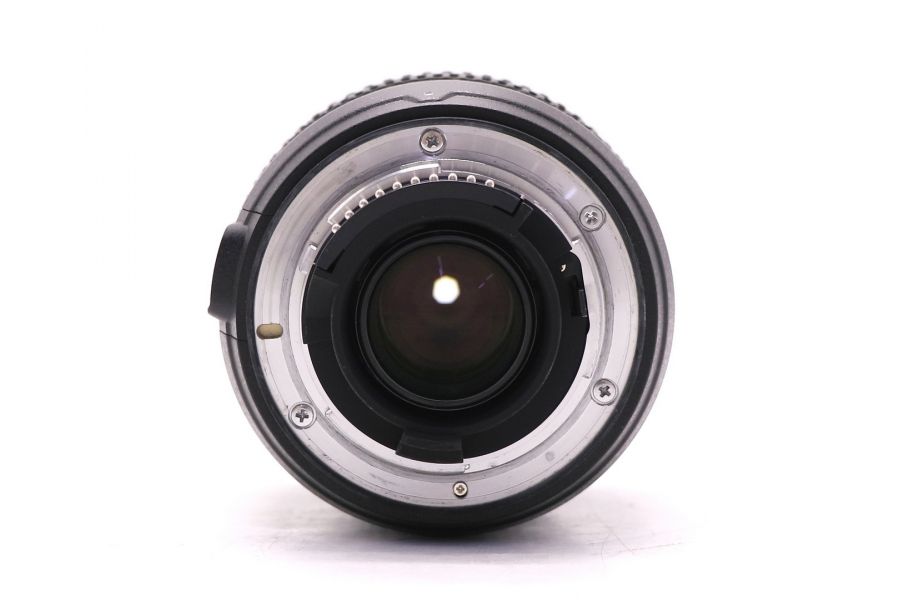 Nikon 18-70mm f3.5-4.5G ED-IF AF-S DX Zoom Nikkor (Thailand)