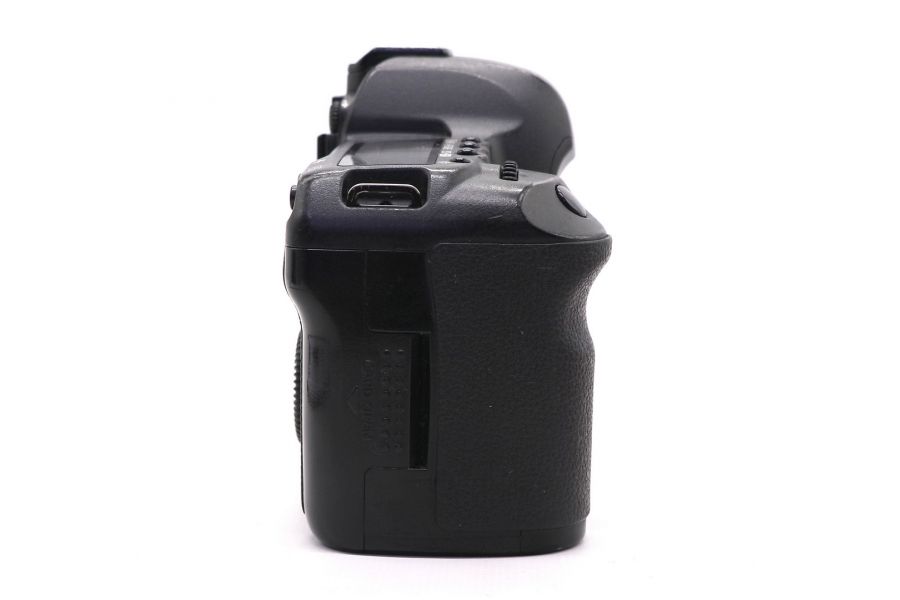 Зеркальный фотоаппарат Canon EOS 5D Mark II body