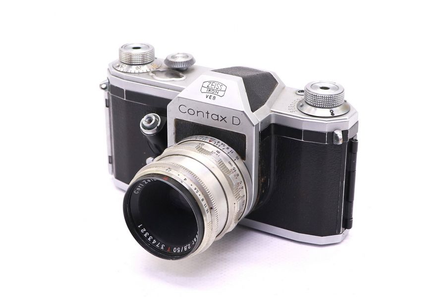 Зеркальный пленочный фотоаппарат Contax D kit