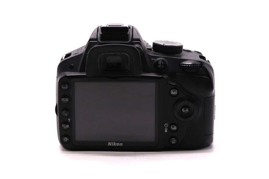 Nikon D3200 kit в упаковке (пробег 38700 кадров)