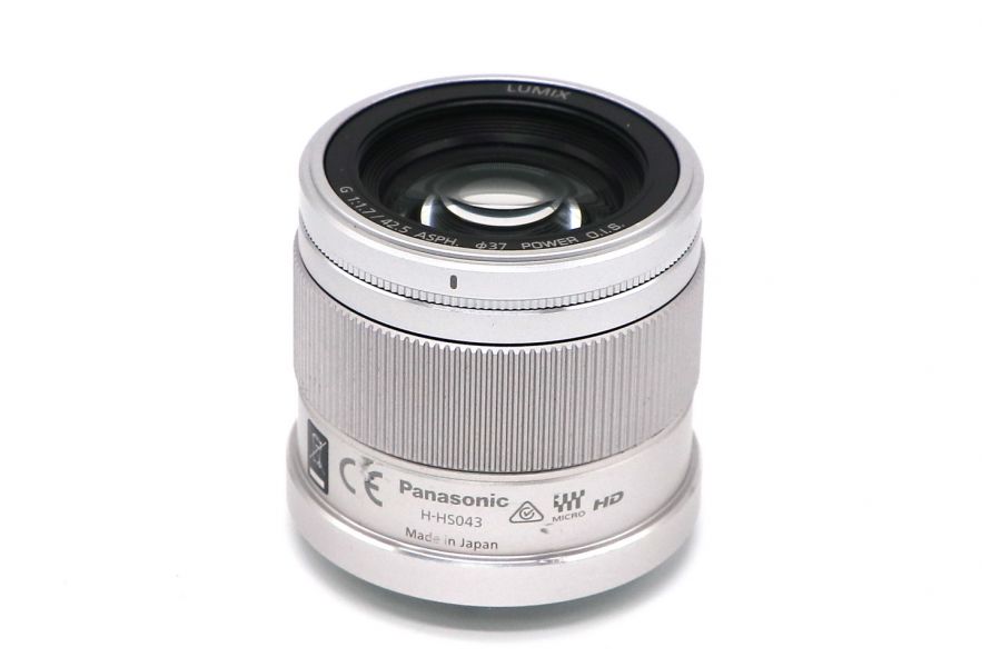 Panasonic Lumix G 42.5mm f/1.7 Asph. Power O.I.S. в упаковке