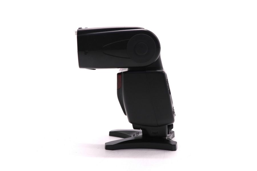 Фотовспышка Nikon Speedlight SB-700 (комплект)