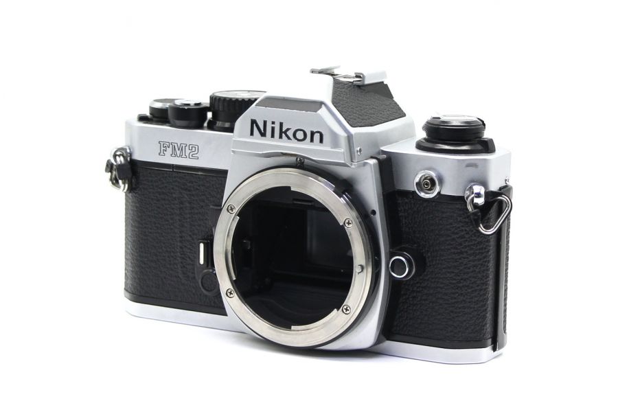 Фотоаппарат зеркальный пленочный Nikon FM2 body