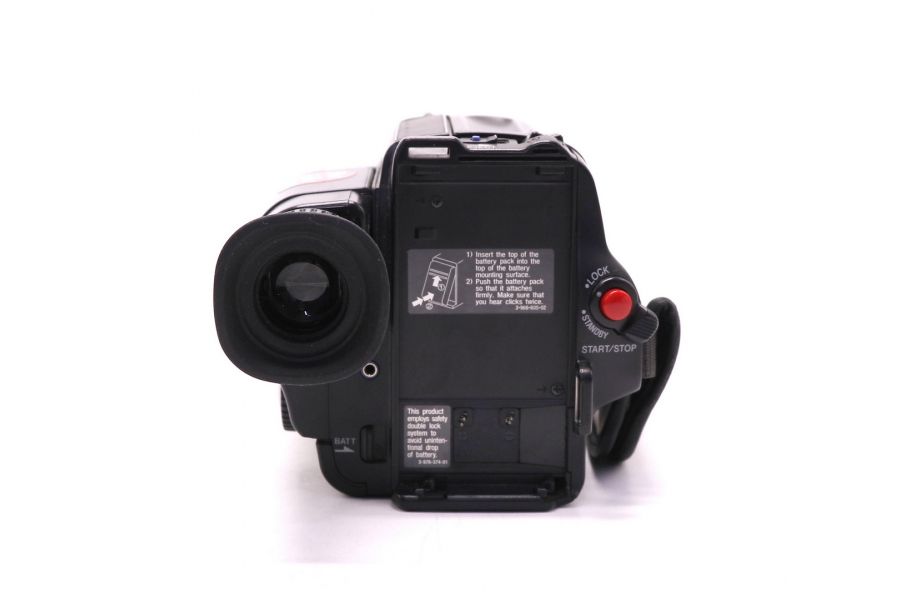 Кассетная аналоговая видеокамера Sony CCD-TR401E