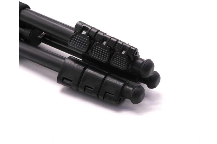 Легкий штатив Dicom 132cm + штативная голова