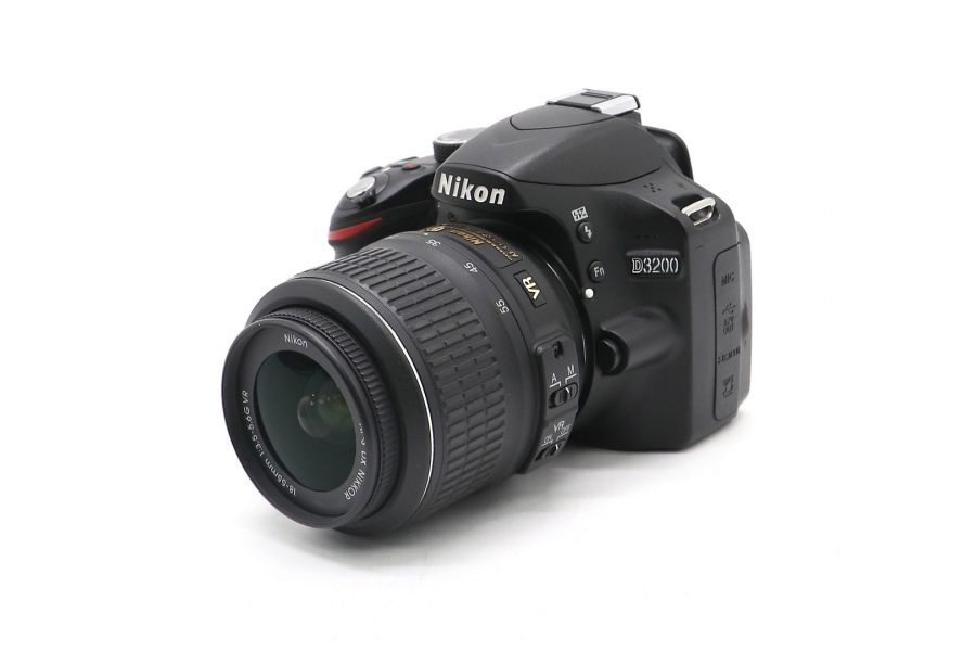 Nikon D3200 kit в упаковке (пробег 5 кадров)