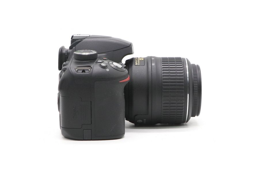 Nikon D3200 kit в упаковке (пробег 5 кадров)