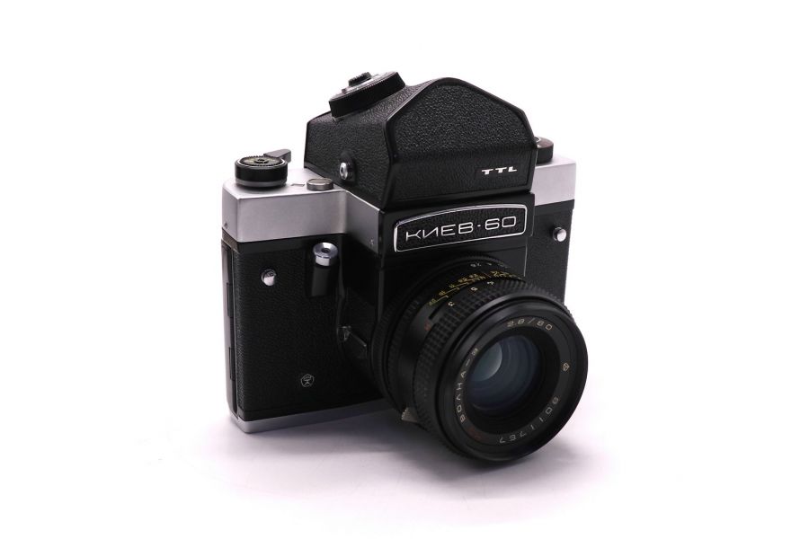Фотокамера зеркальная Киев 60 + Волна-3 (СССР)