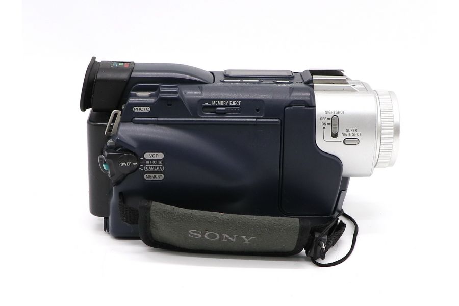 Видеокамера Sony DCR-TRV17E