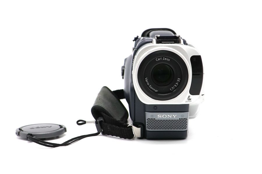 Видеокамера Sony DCR-TRV17E