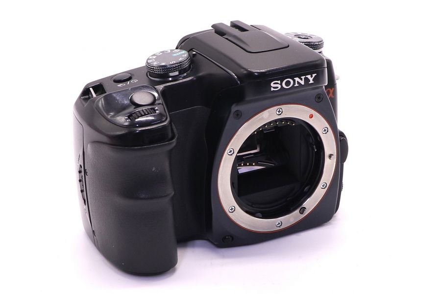 Sony Alpha DSLR-A100 body