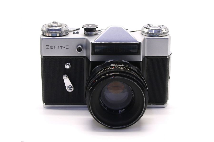 Зенит-Е с объективом Гелиос-44-2 (КМЗ, 1969)