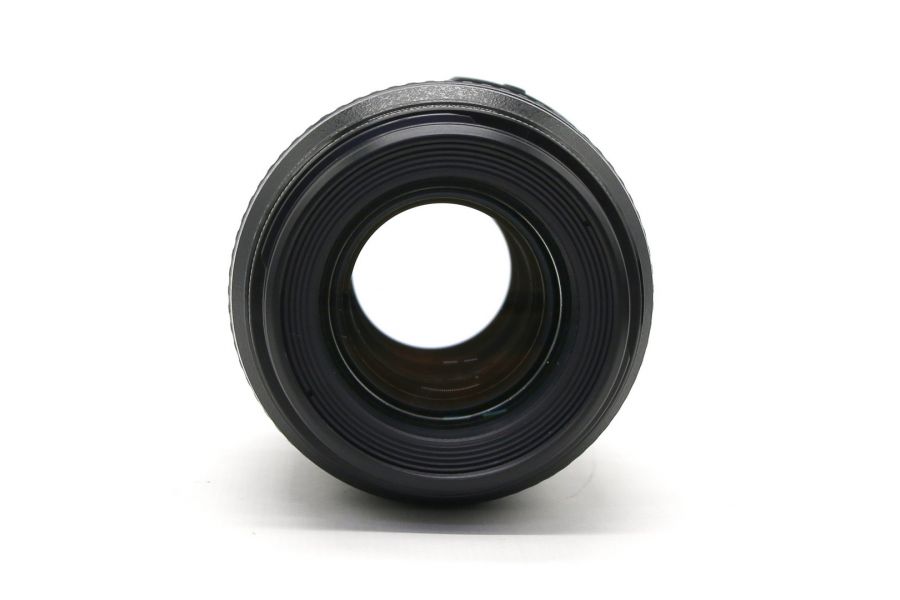 Макрообъектив Canon EF 100mm f/2.8 Macro USM 