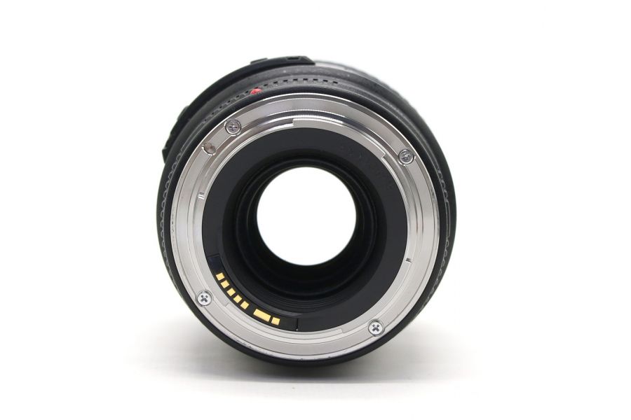 Макрообъектив Canon EF 100mm f/2.8 Macro USM 