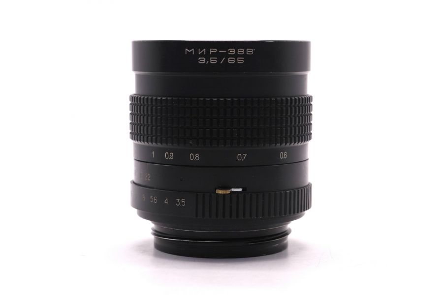 Советский мануальный объектив Мир-38В 3,5/65