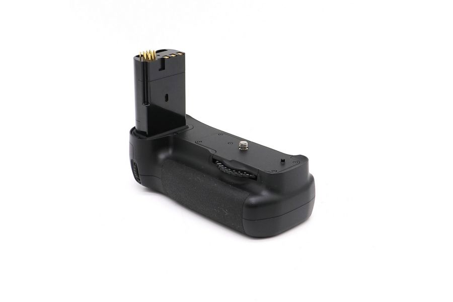 Прочная, легкая батарейная ручка Nikon MB-D200 