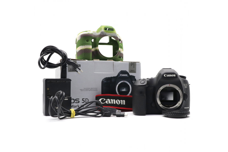 Canon EOS 5D Mark III body в упаковке (пробег 430 кадров)