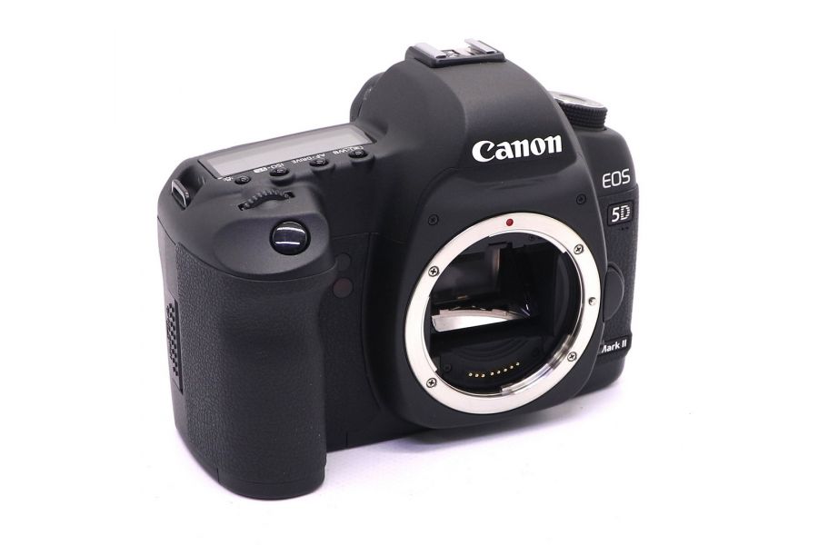 Canon EOS 5D Mark II body в упаковке (пробег 5660 кадров)