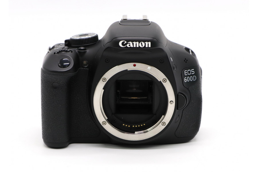 Canon EOS 600D body в упаковке (пробег 25250 кадров)