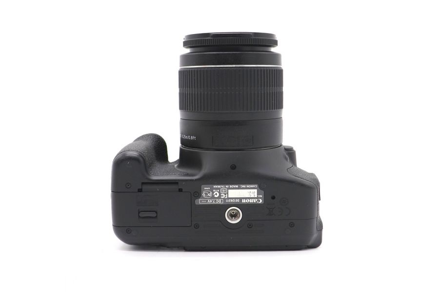 Canon EOS 600D kit в упаковке (пробег 8010 кадров)