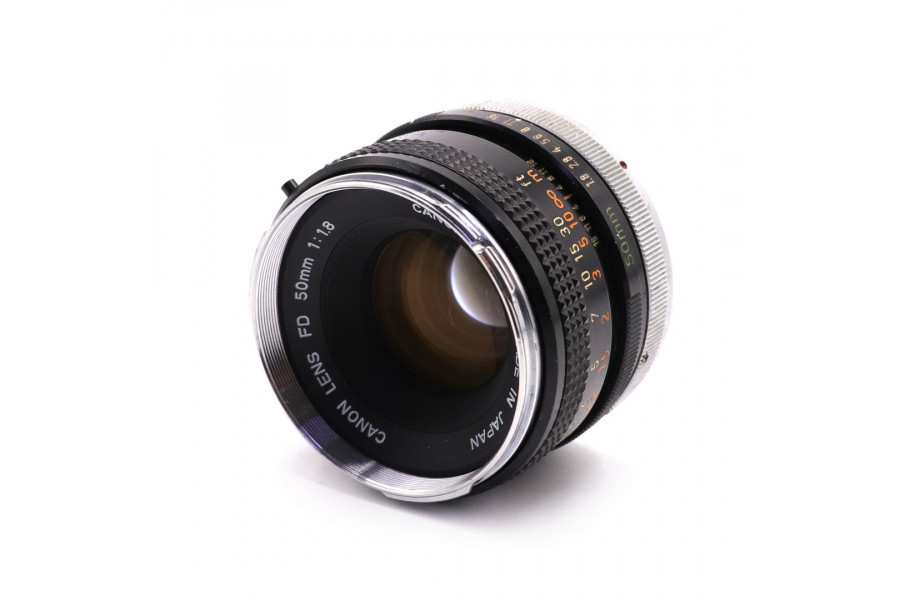 Объектив с ручной фокусировкой Canon FD 1.8/50mm