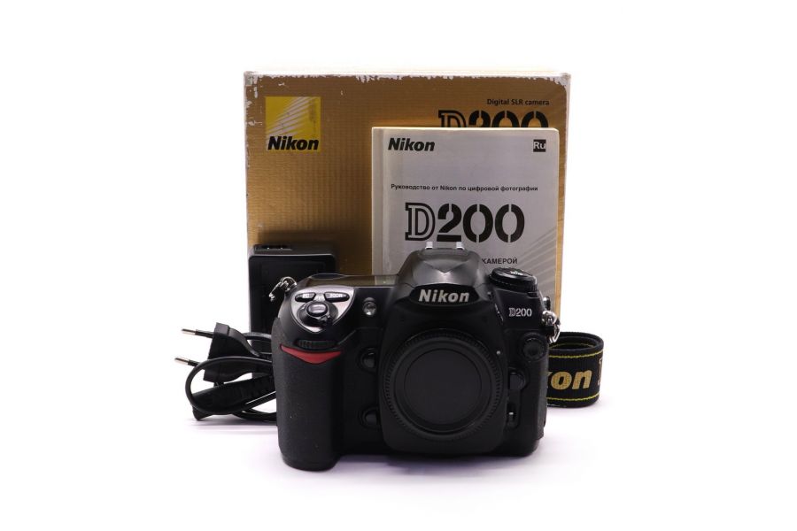 Nikon D200 body в упаковке (пробег 32730 кадров)