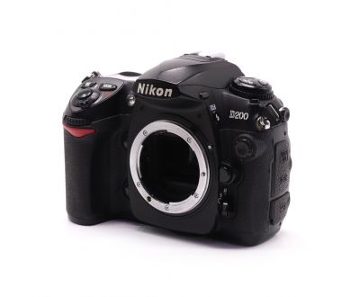 Nikon D200 body в упаковке (пробег 32730 кадров)