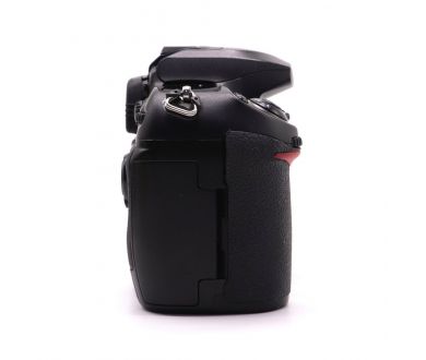 Nikon D200 body в упаковке (пробег 32730 кадров)