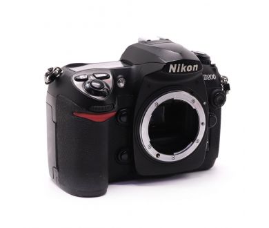 Nikon D200 body в упаковке (пробег 32730 кадров)