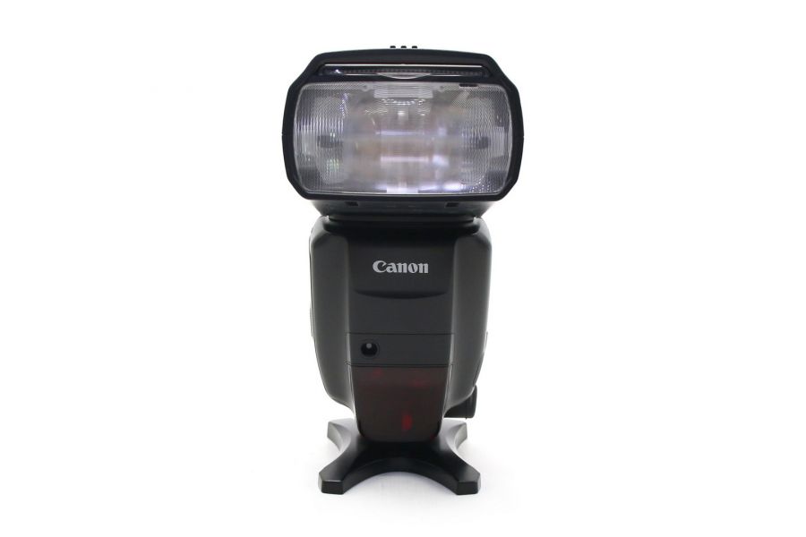 Фотовспышка Canon Speedlite 600EX-RT в упаковке