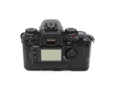Фотоаппарат Minolta Dynax 7 body неисправный