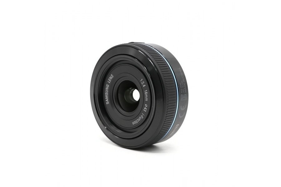 Широкоугольный объектив Samsung 16mm f/2.4