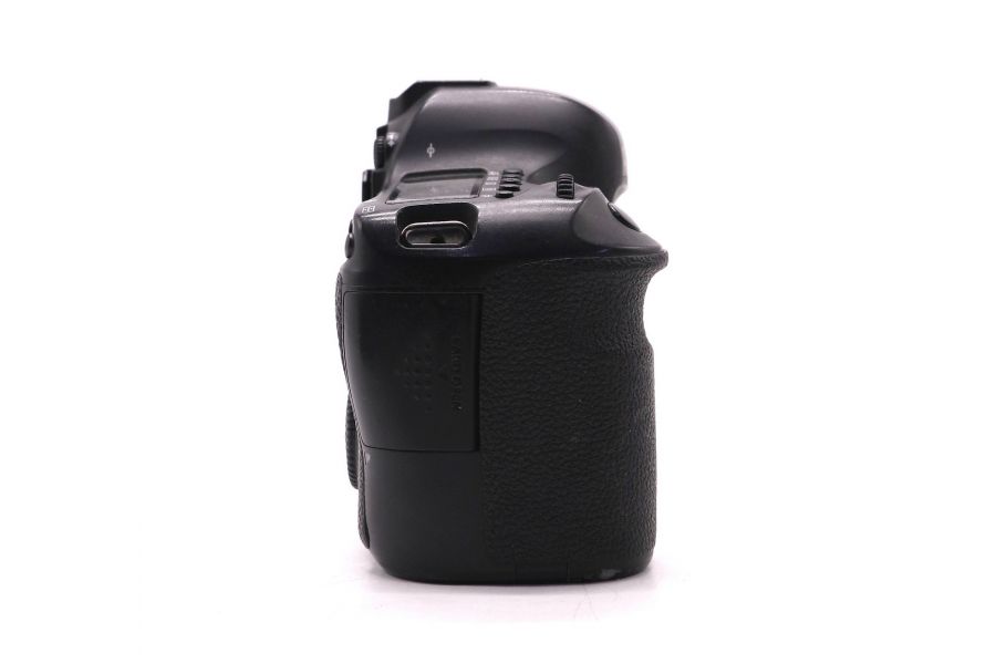 Canon EOS 6D body (пробег 70000 кадров)