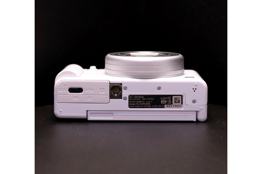 Sony ZV-1 в упаковке