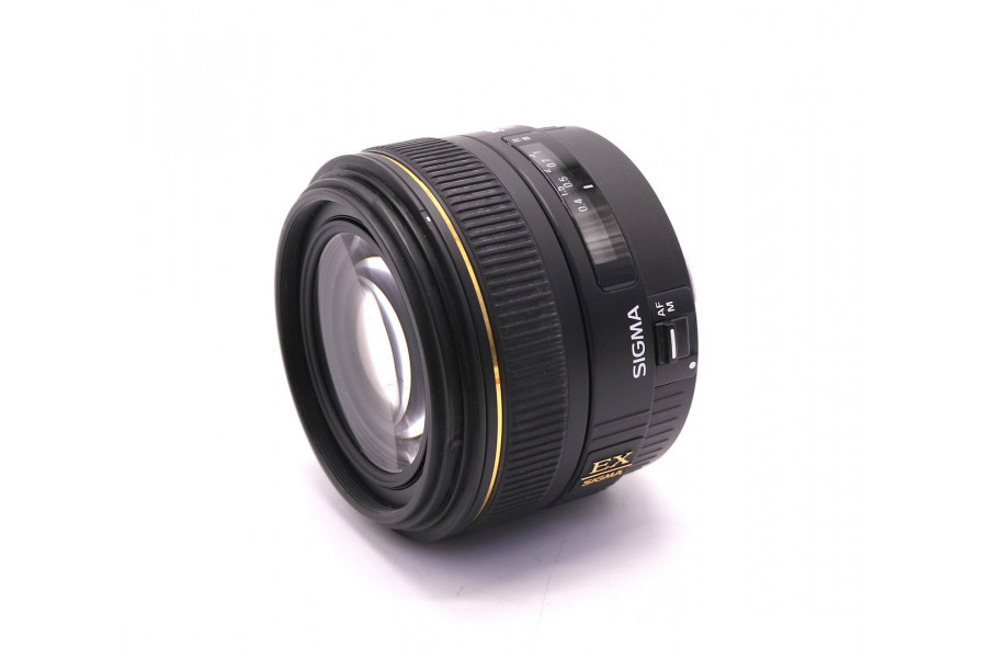 Sigma AF 30mm f/1.4 EX DC HSM for Canon неисправен