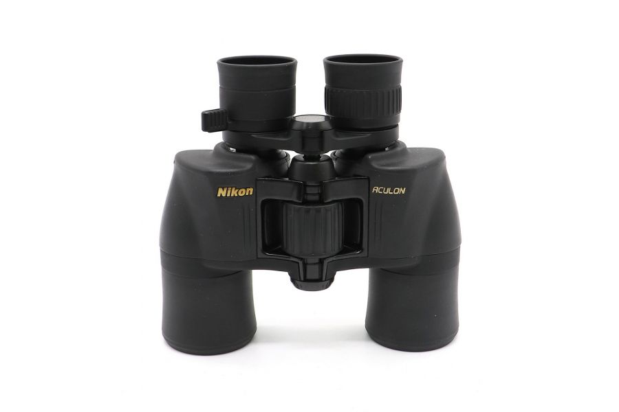 Бинокль переменной кратности Nikon Aculon A211 8-18x42