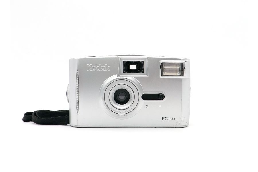 Плёночный аналоговый фотоаппарат Kodak EC 100