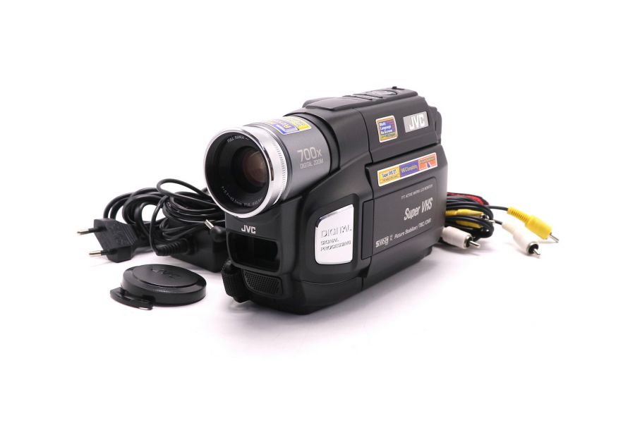 Компактная видеокамера формата VHS JVC GR-SXM195AS